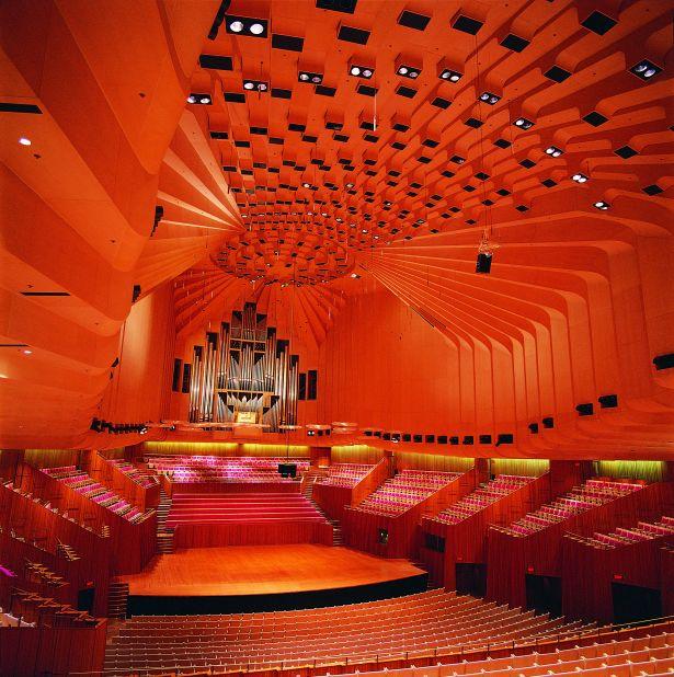 <strong>Step on stage:</strong> In order to enjoy the freedome to explore the opera house before rehearsals begin, a 2.5-hour backstage tour takes place every morning at 7 a.m. The tour explores the stages, dressing rooms, orchestra pits and rehearsal rooms. 