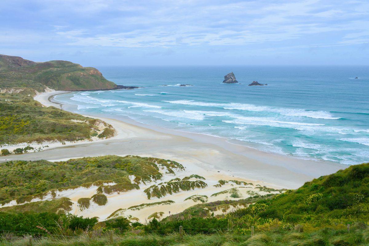 The Otago Peninsula combines extremely attractive combination of sandy bays, lush vegetation and completely intact wildlife, New Zealand - © FRASHO / franks-travelbox