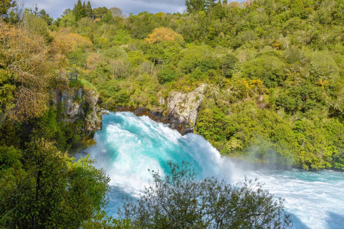 The spectacular Huka Falls near Lake Taupo are among the most visited and photographed sights in New Zealand - © FRASHO / franks-travelbox